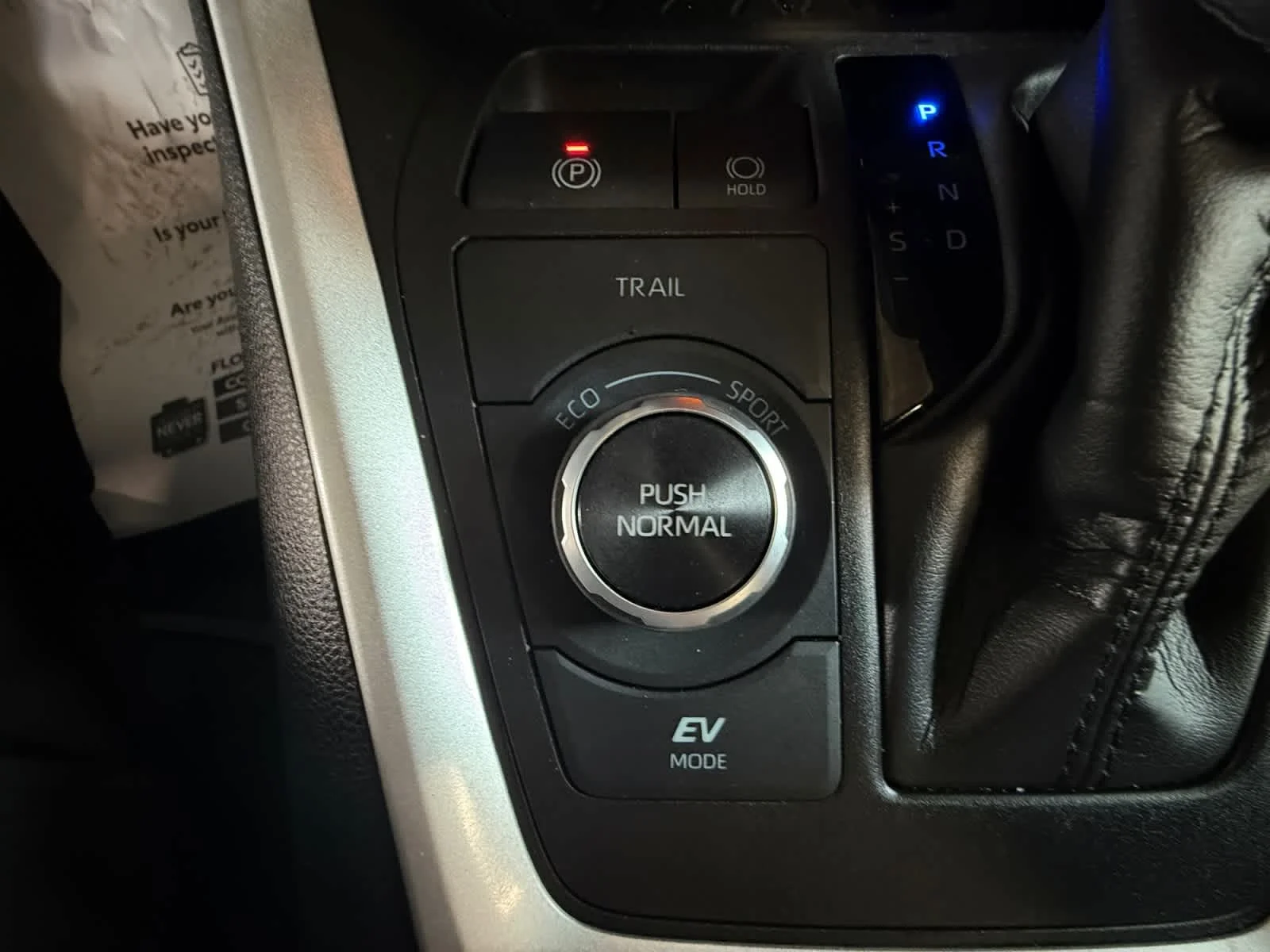Used 2024 Ice Cap Toyota Hybrid XLE image 20