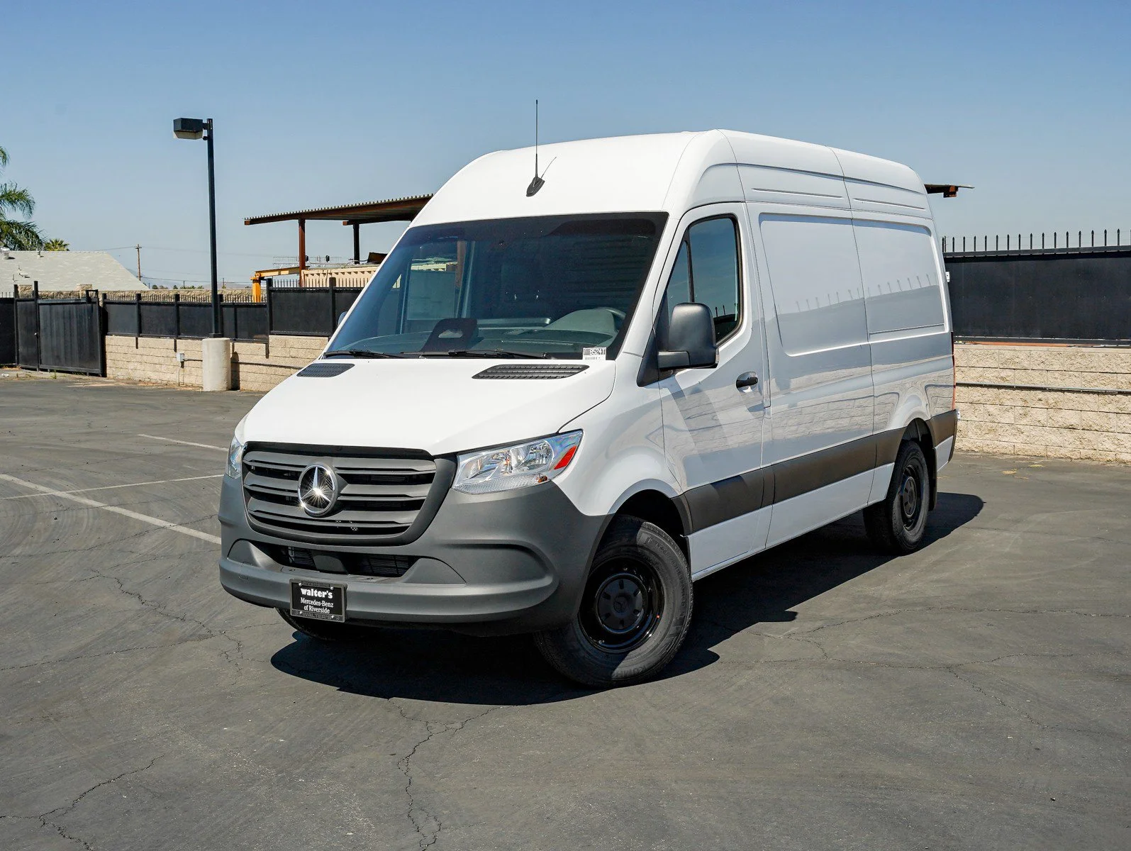 2025 Mercedes-Benz Sprinter 2500 144 WB HO's photo