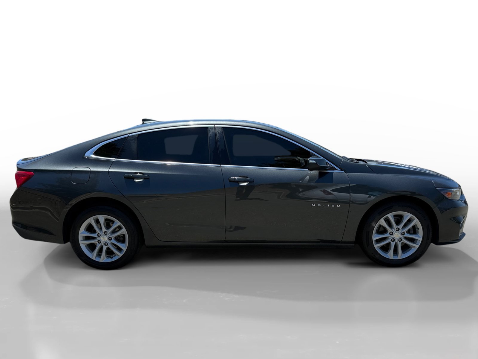 Used 2018 Gray Metallic Chevrolet LT image 6