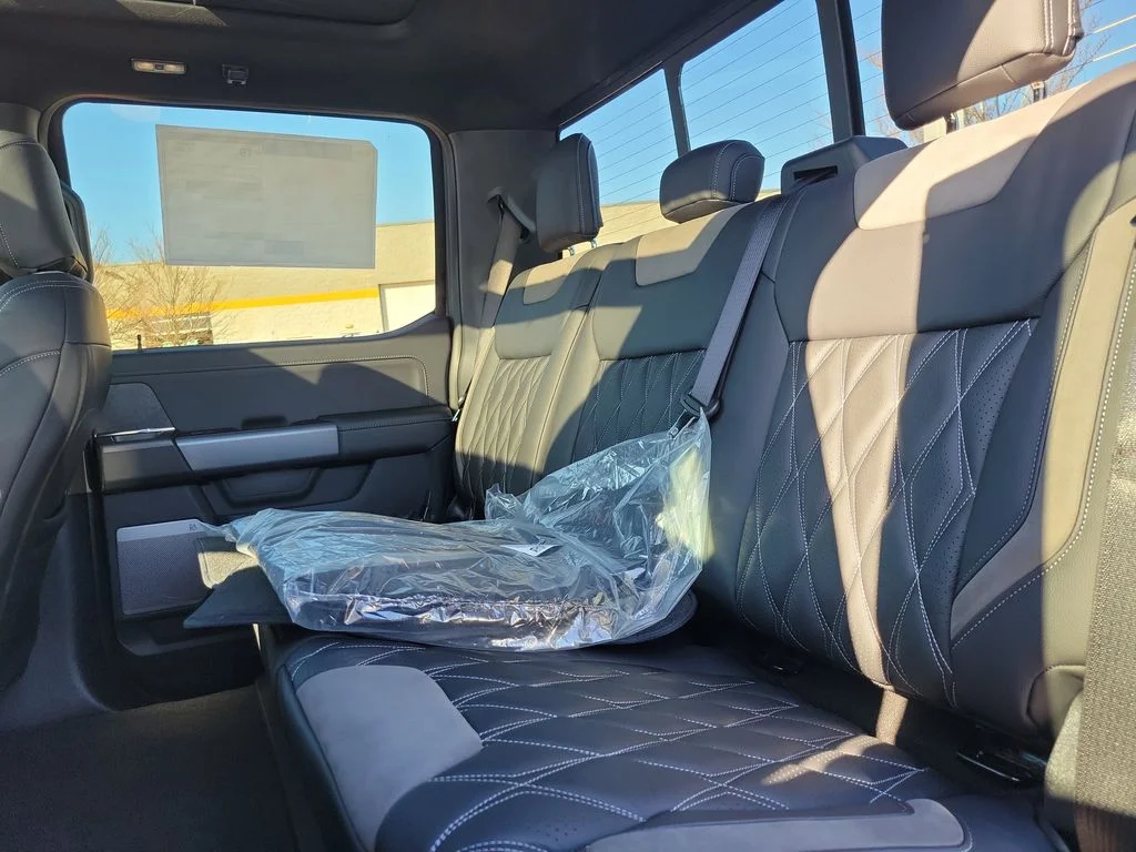 New 2026 Carbonized Gray Metallic Ford XLT image 10