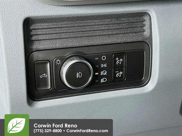 New 2026 Oxford White Ford XLT image 11