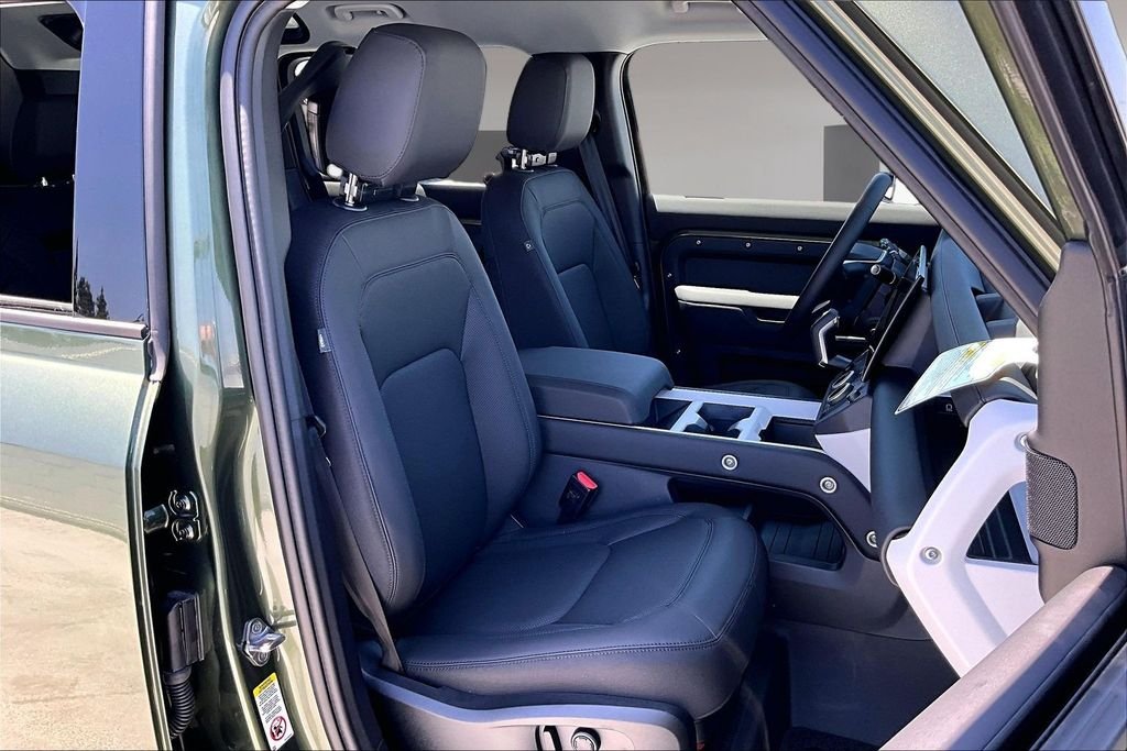 New 2026 WOOLSTONE GREEN Land Rover S image 11