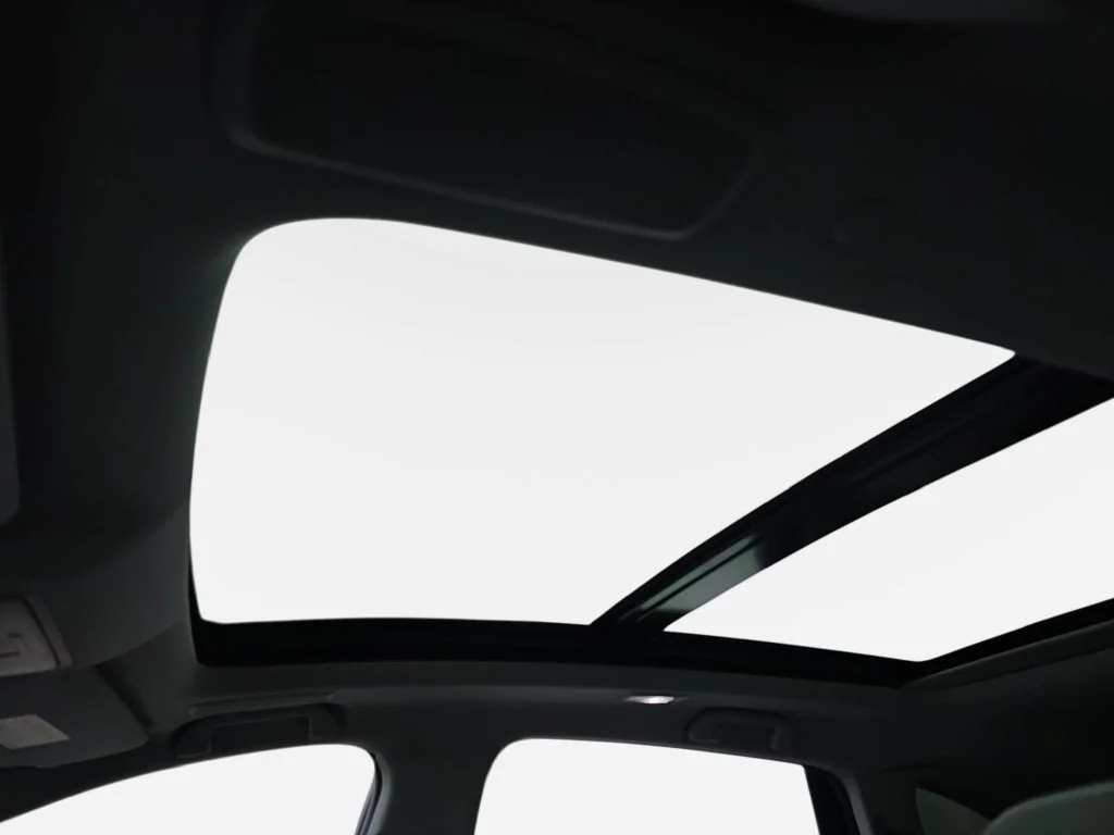 Used 2021  Acura Technology Package image 31
