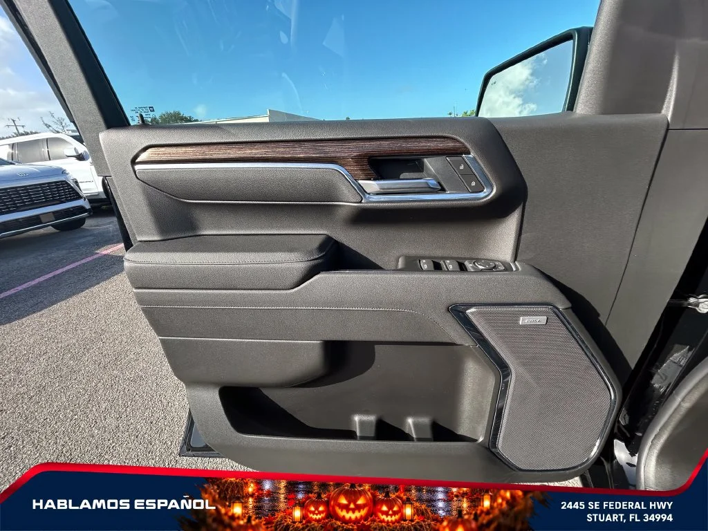 New 2026 Onyx Black GMC Elevation image 23