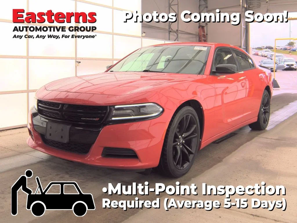Used 2018 Red Dodge SXT image 1