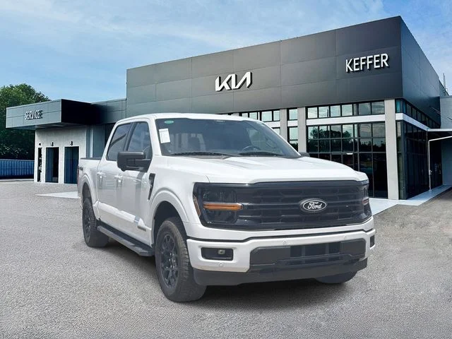 Used 2024 White Ford XLT image 2