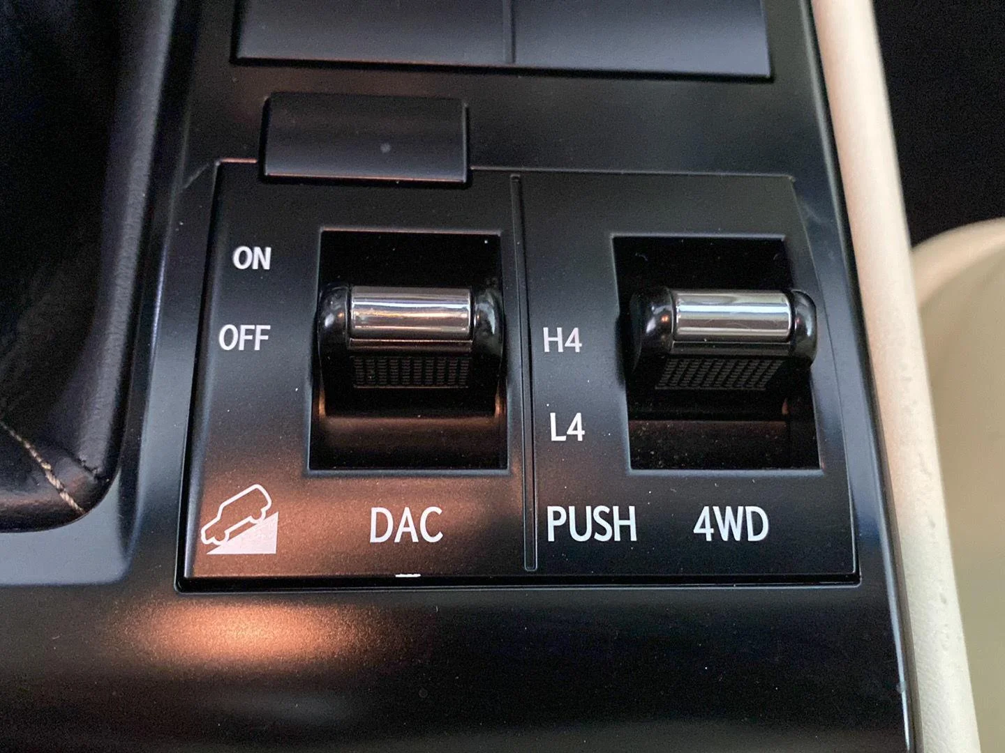 Used 2020 Starfire Pearl Lexus GX 460 Premium image 6
