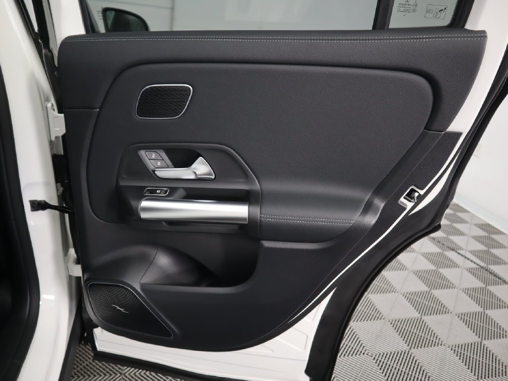 Used 2026 Polar White Mercedes-Benz GLA 250 image 27