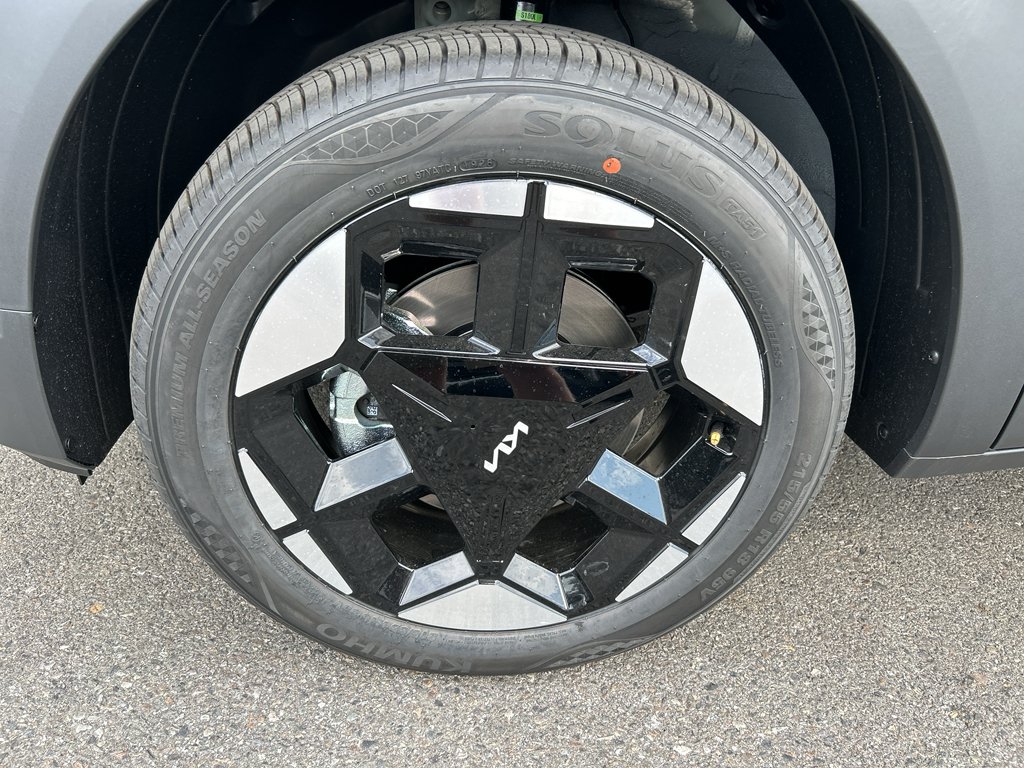 New 2027 Frost Blue / Black Roof Kia S image 8
