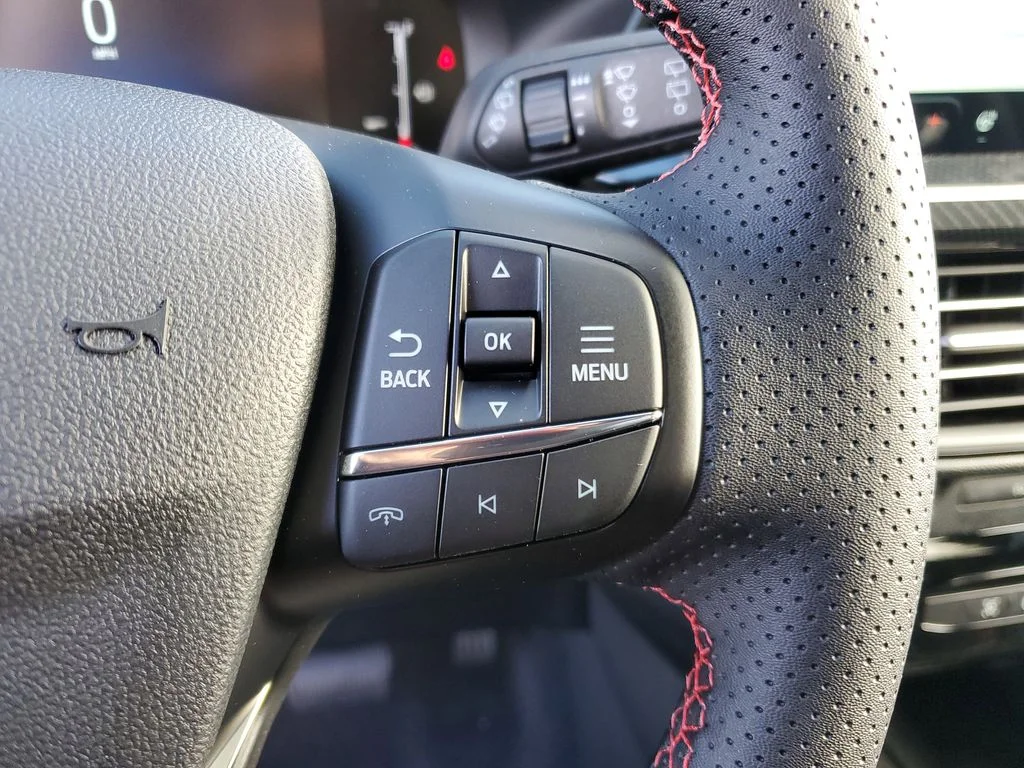2026 Ford Escape ST-Line - Photo 11