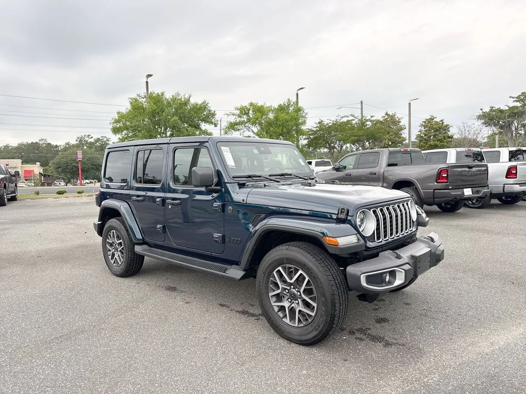 2025 Jeep Wrangler Sahara's photo