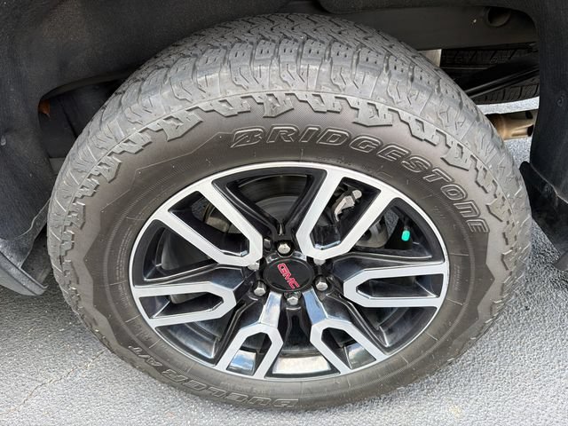 Used 2025 Thunderstorm Gray GMC AT4 image 18