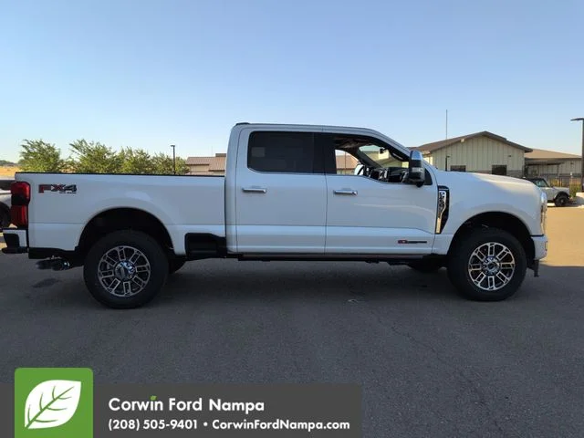 New 2026 Star White Metallic Tri-Coat Ford Platinum image 2