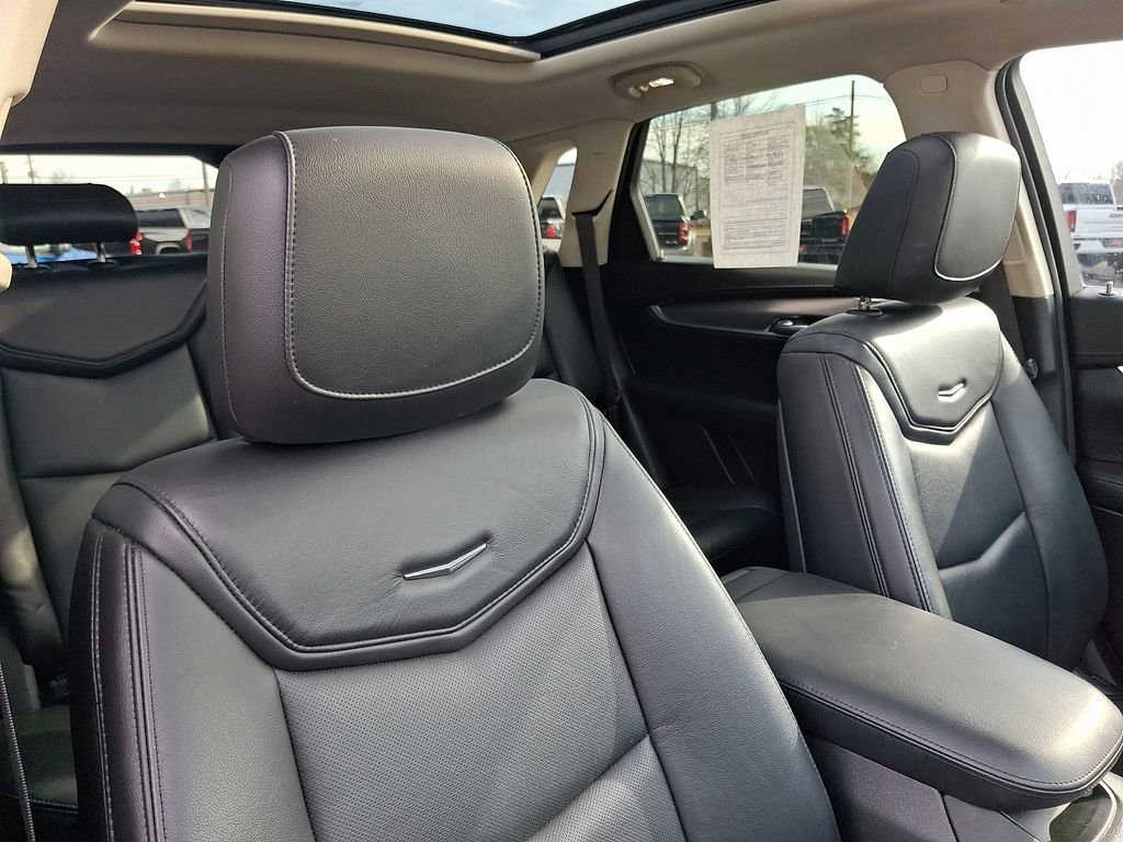 2017 Cadillac XT5 Luxury - Photo 19