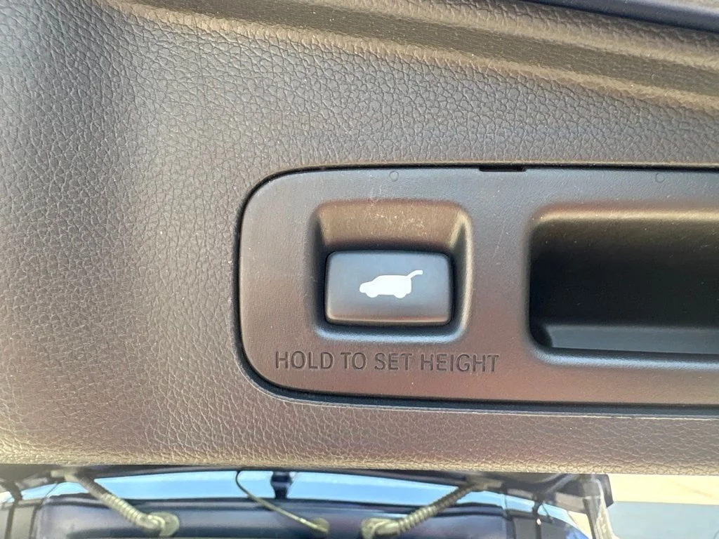 Used 2017 Blue Honda Touring FWD image 43