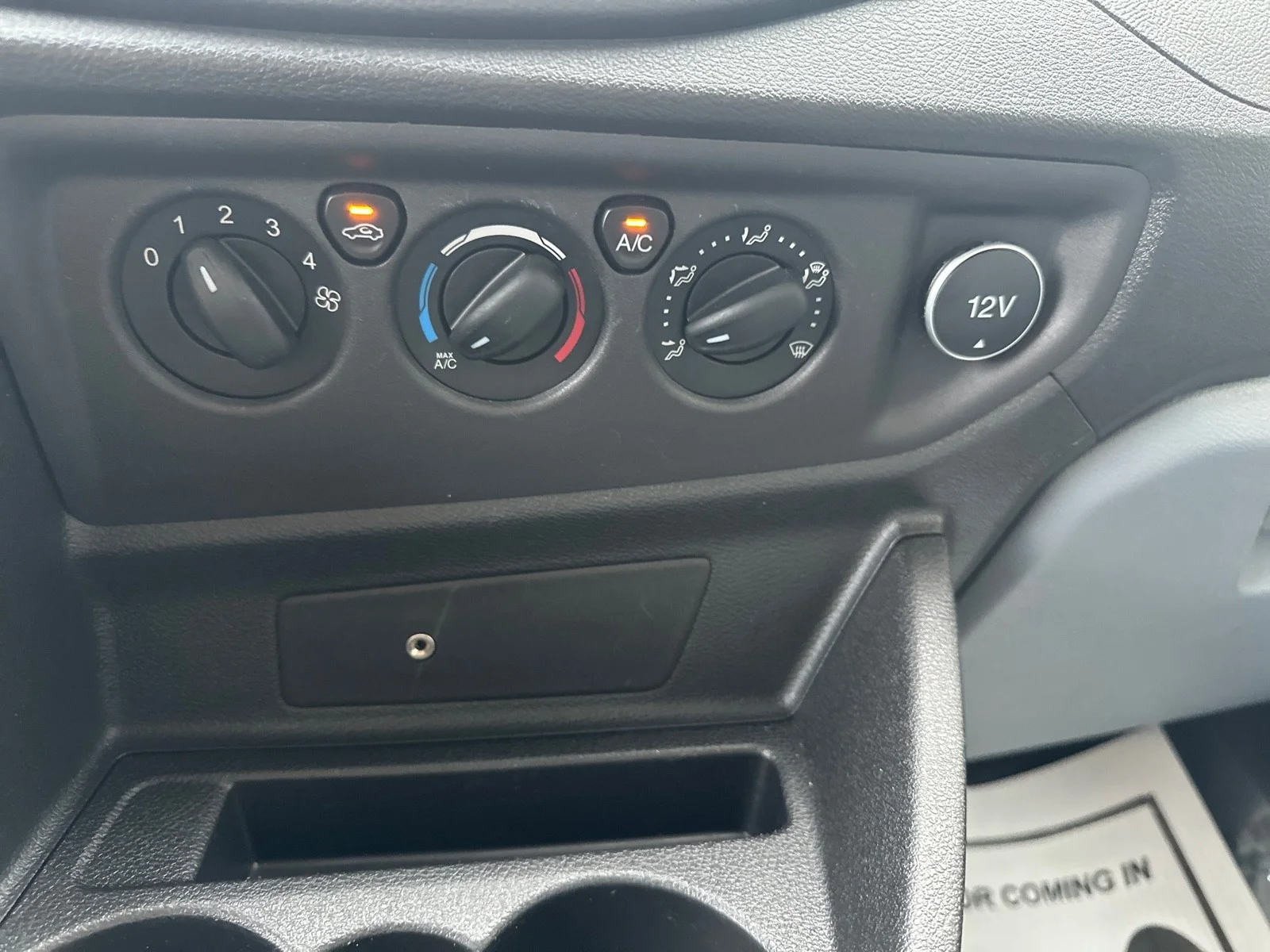 2018 Ford Transit Cutaway Base - Photo 26