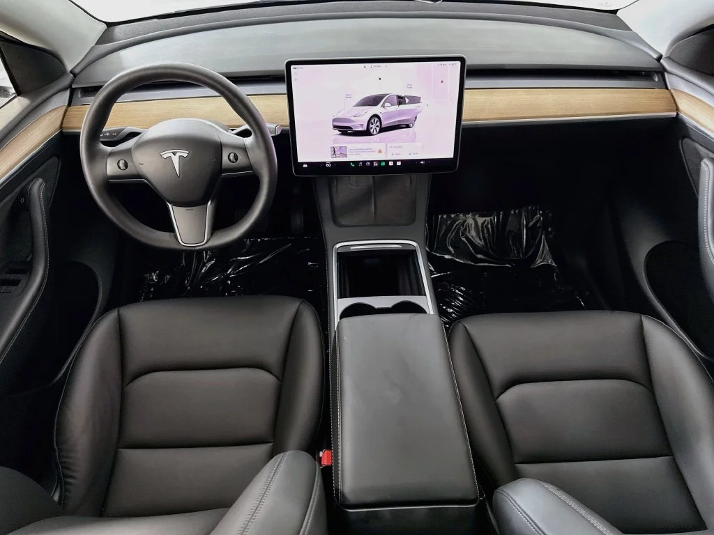 Used 2023 White Tesla Long Range image 23