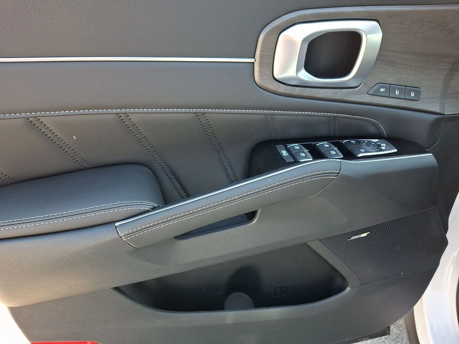 New 2026 White Kia X-Line SX Prestige image 11