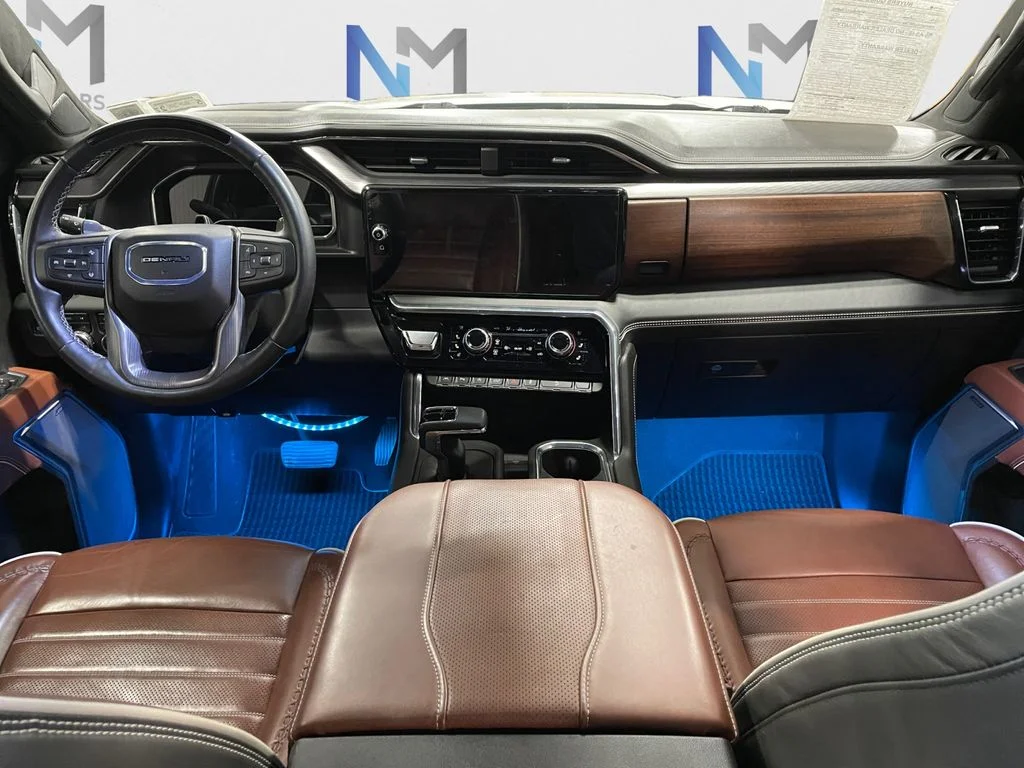 Used 2025 Titanium GMC Denali Ultimate image 10