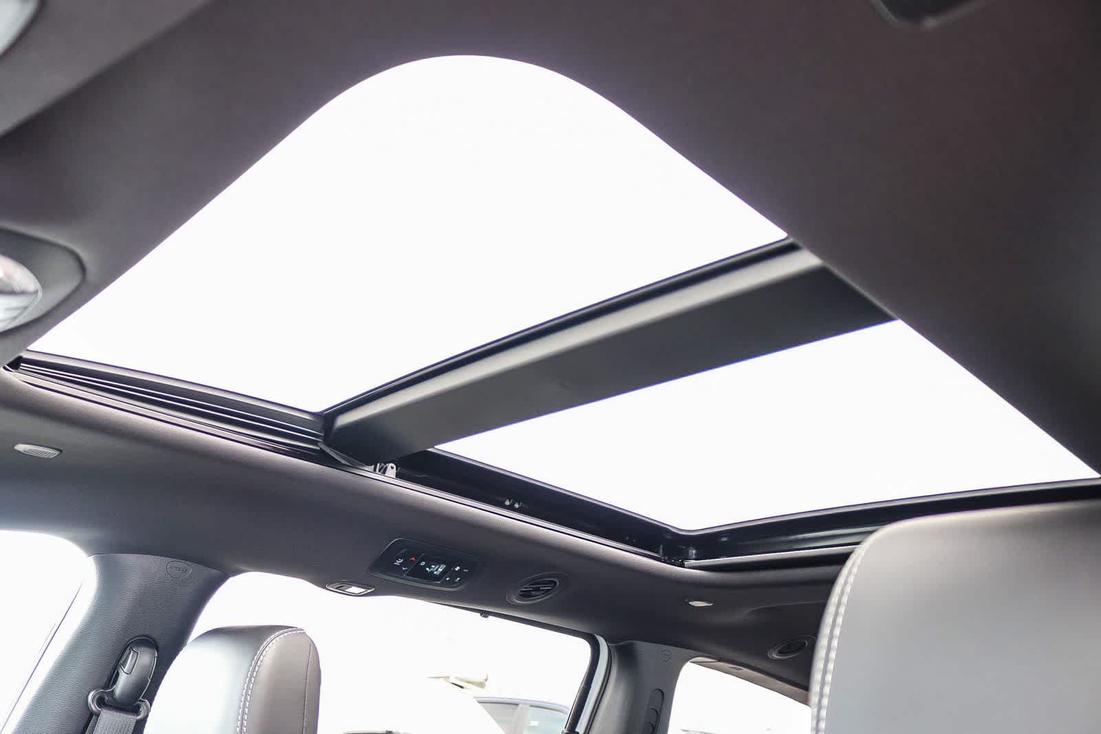 2026 Chrysler Pacifica Limited - Photo 22