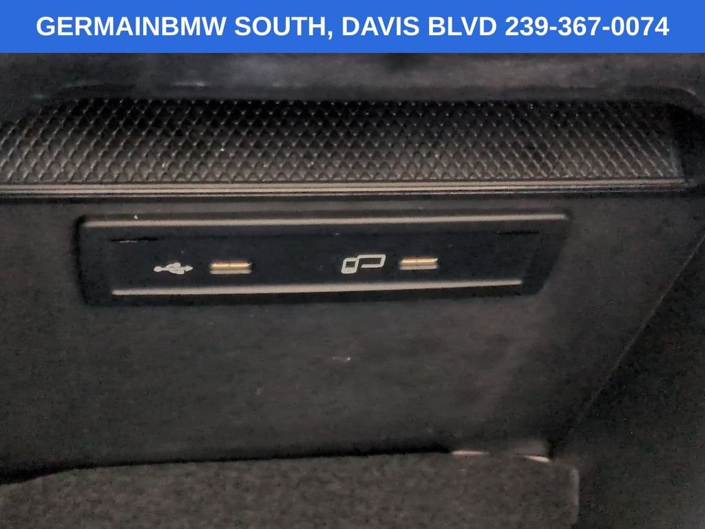 Used 2022 Polar White Mercedes-Benz GLC 300 image 23