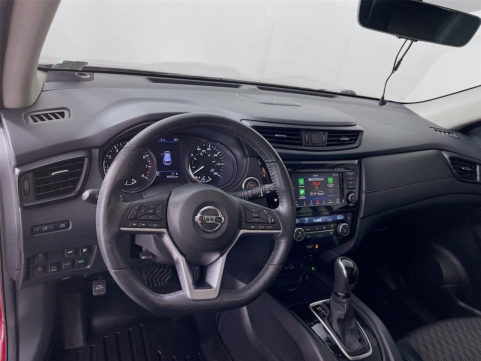 Used 2018 Scarlet Ember Nissan SV image 13