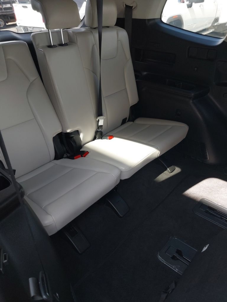 Used 2025 Black Kia S image 10