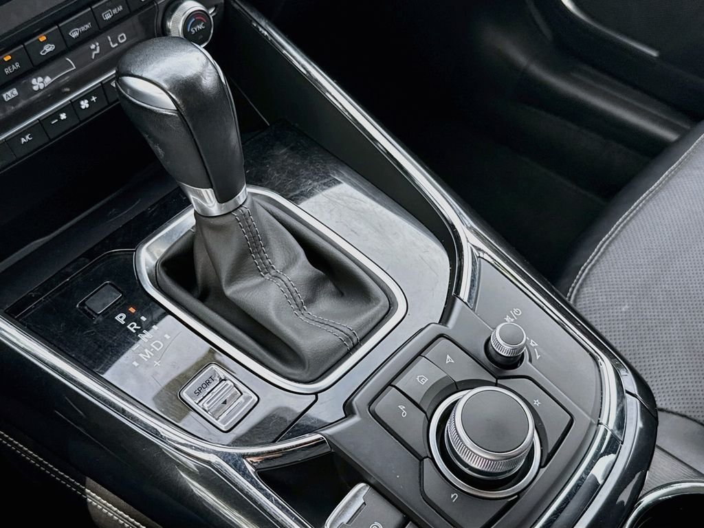 Used 2021 Snowflake White Pearl Mica Mazda Grand Touring image 17