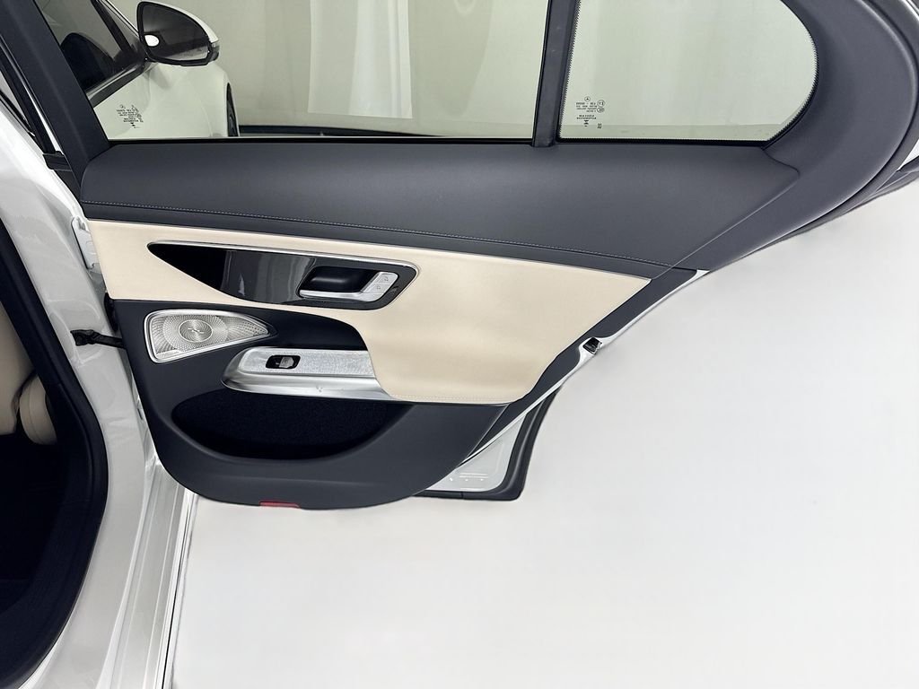 New 2026 Polar White Mercedes-Benz E 350 image 29
