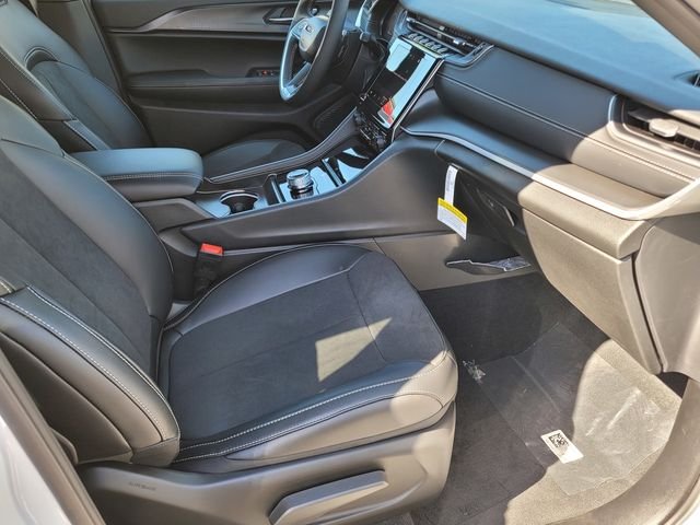 2025 Jeep Grand Cherokee Altitude - Photo 15