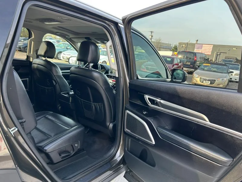 2021 Kia Telluride S - Photo 23