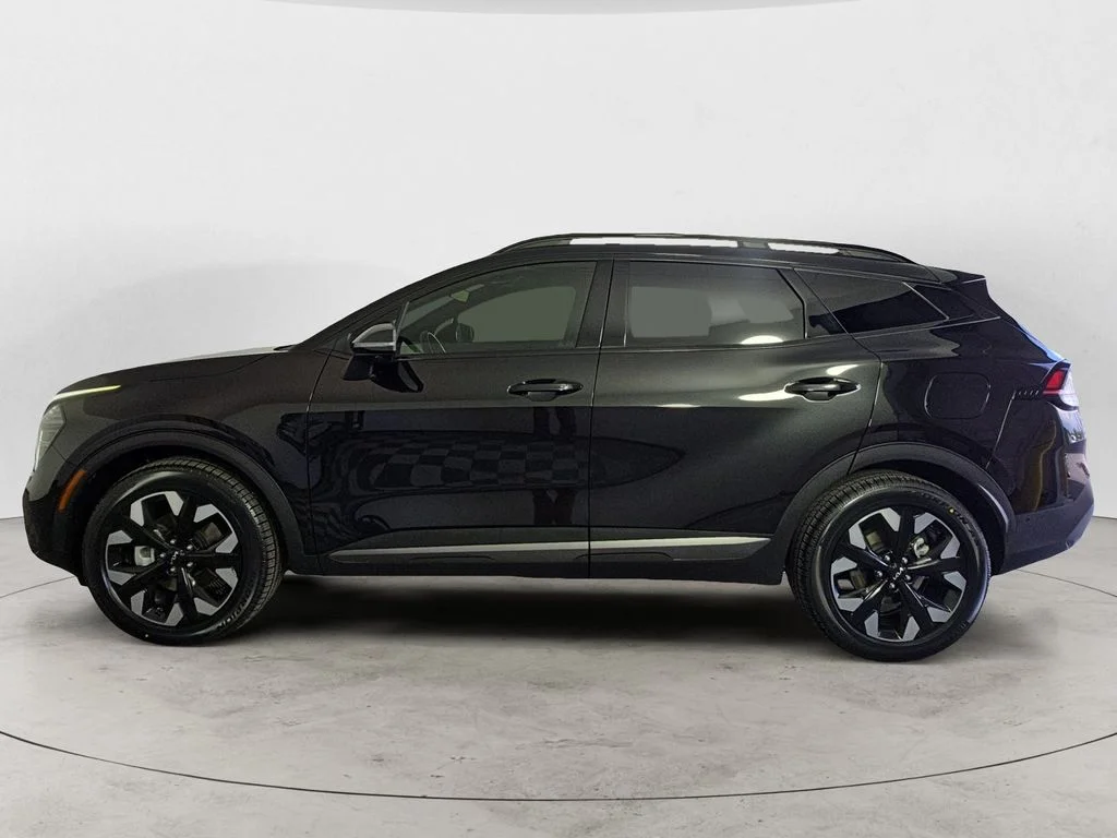 Used 2024 Black Kia X-Line Prestige image 8
