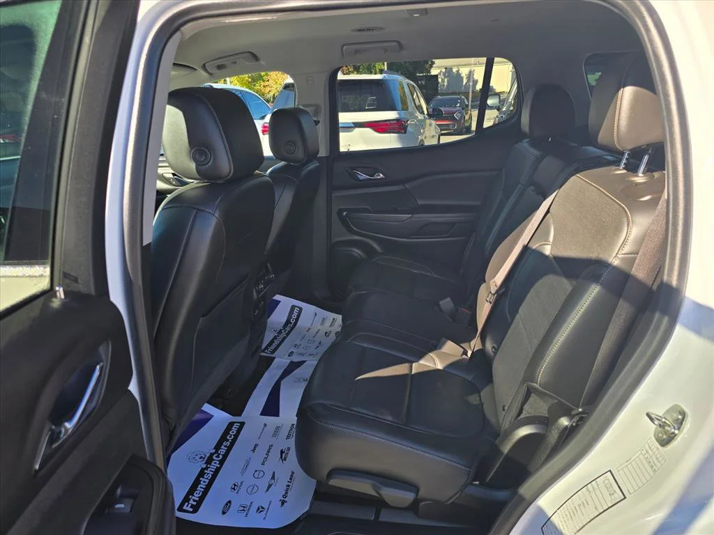 Used 2023 SUMMIT WHITE GMC SLT image 14