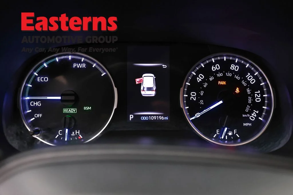 Used 2021 Gray Toyota XLE image 18