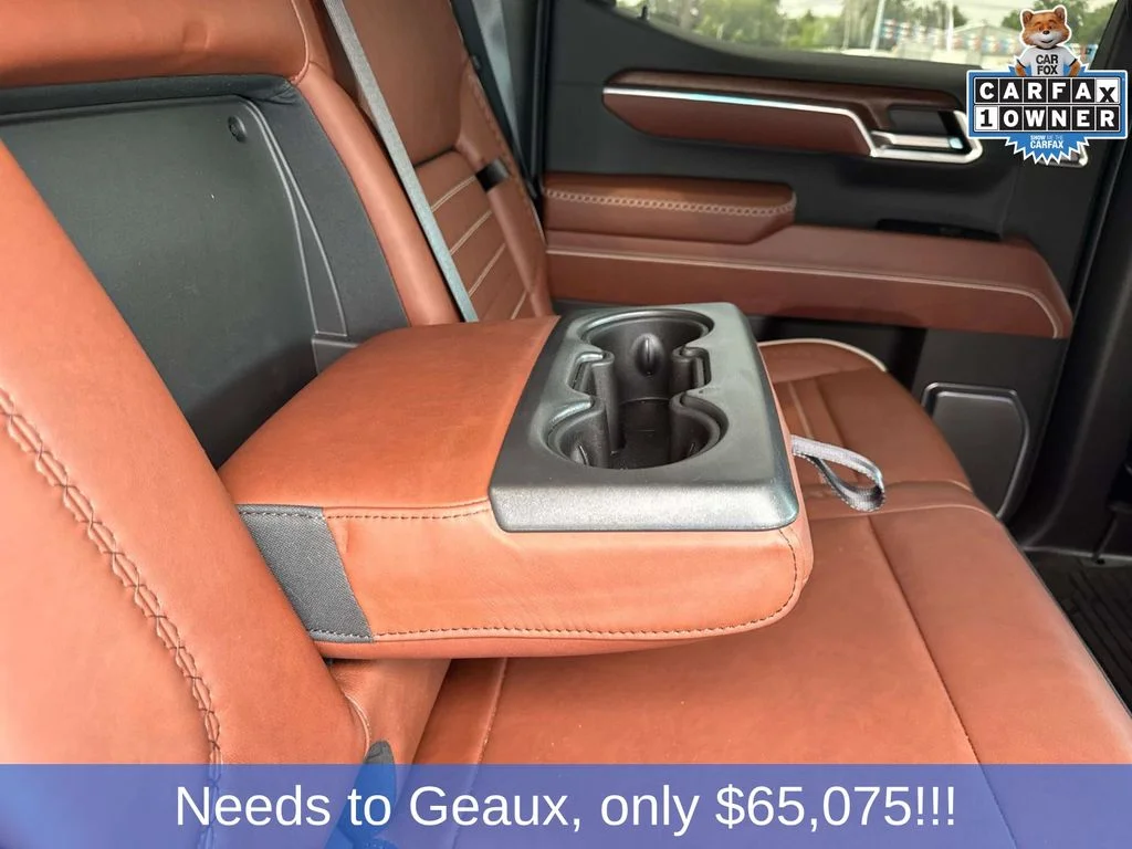 Used 2025 Gray GMC Denali Ultimate image 29