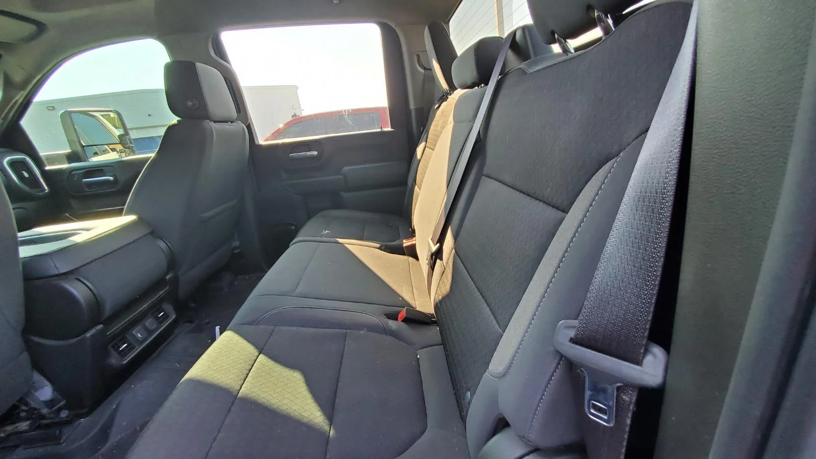 Used 2021 SUMMIT WHITE Chevrolet LT image 5