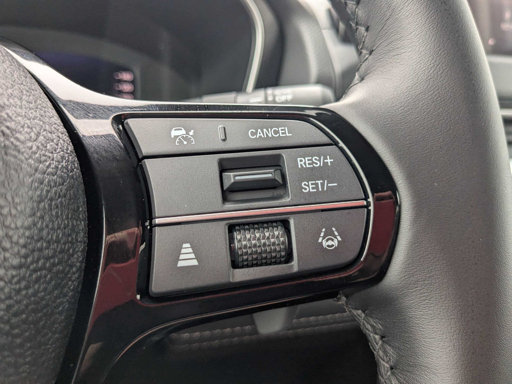 New 2026 Sonic Gray Pearl Honda EX-L image 13