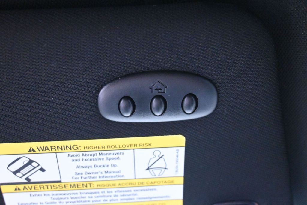 Used 2017 White Ford Limited image 2