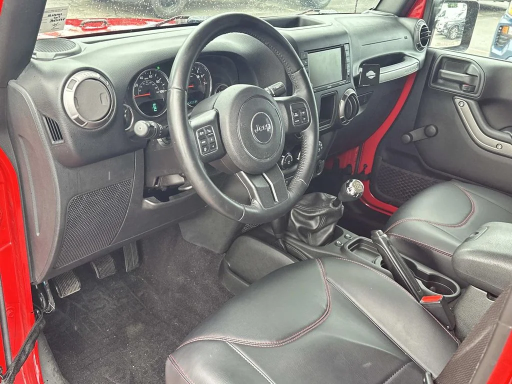 Used 2017 Red Jeep Unlimited Sport image 2