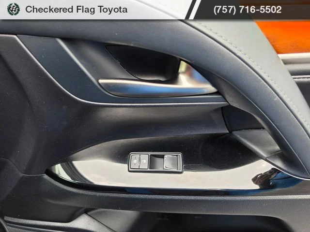 Used 2018 Nebula Gray Pearl Lexus 570 image 48