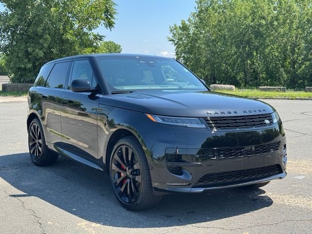New 2026 Santorini Black Land Rover Dynamic SE image 7