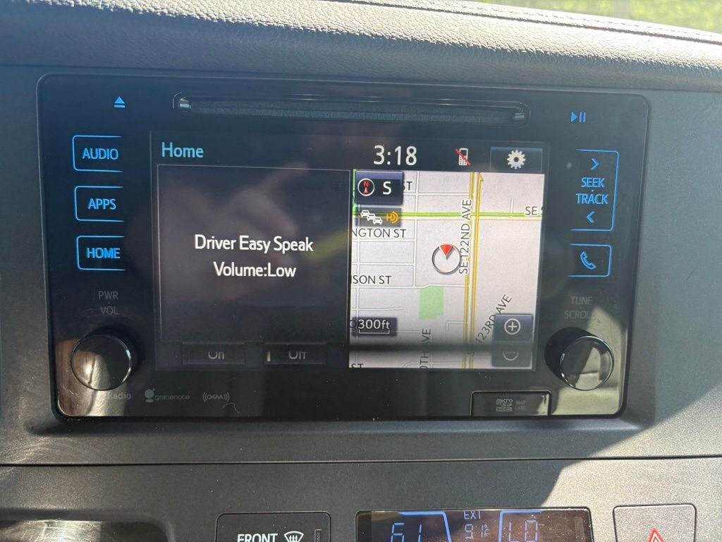 Used 2017  Toyota XLE image 19