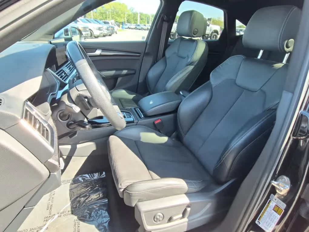 Used 2022 Mythos Black Metallic Audi Premium Plus image 10