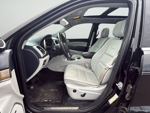Used 2018 Black Jeep Summit image 30