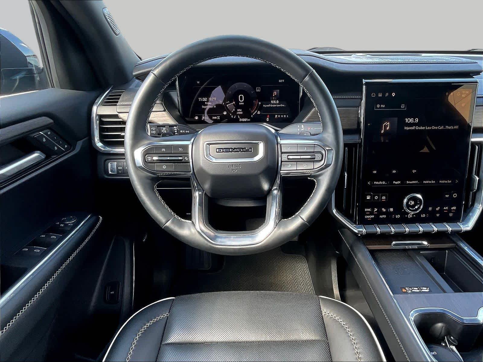 2024 GMC Acadia Denali - Photo 10