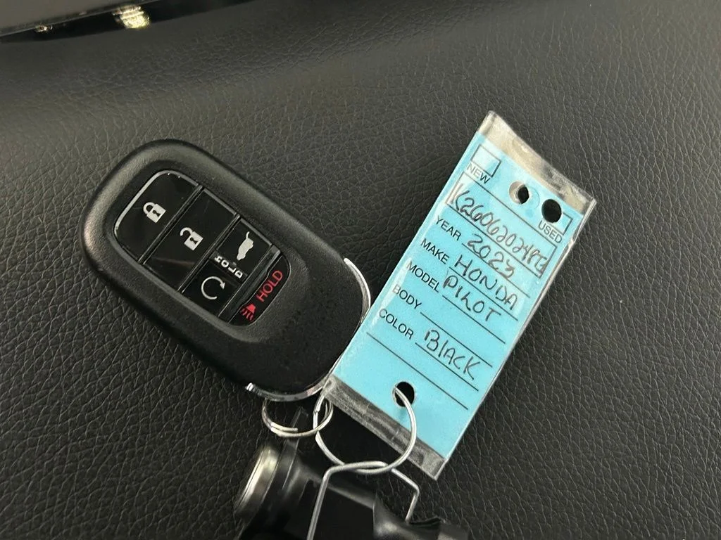 Used 2023 Crystal Black Pearl Honda EX-L image 52