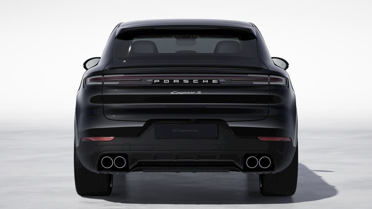 Certified Used 2024  Porsche S image 7