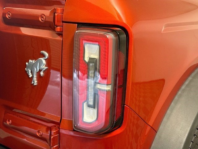 Used 2022 Hot Pepper Red Metallic Tinted Clearcoat Ford Big Bend image 30