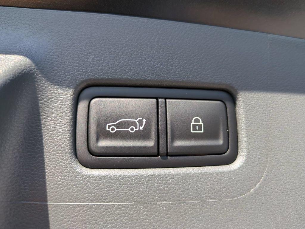 New 2026 Black Hyundai SEL image 15