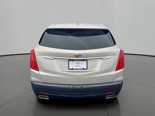 2017 Cadillac XT5 FWD, photo 3 of 12